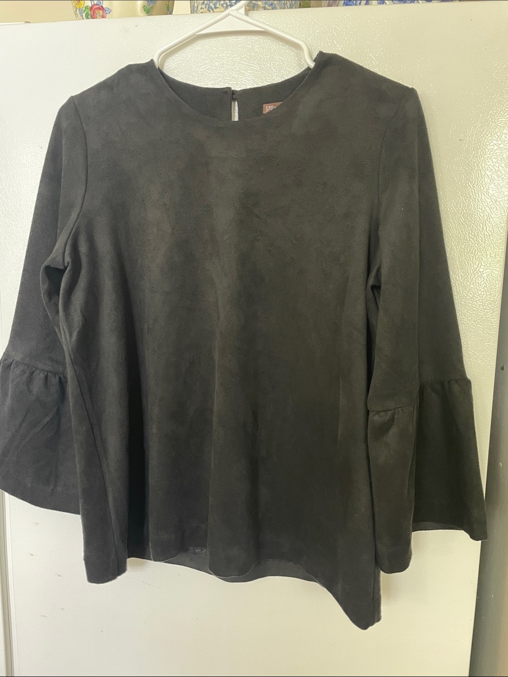 J.McLaughlin Medium Suede-Look Black Bell-Sleeve Top Academia